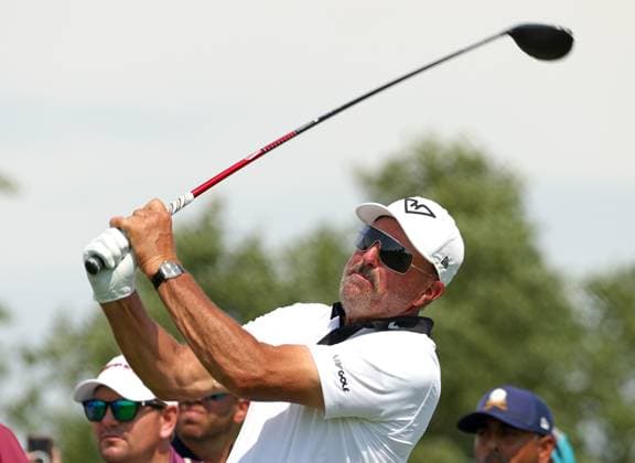 August 10, 2025, Bolingbrook, Illinois, USA: August 10, 2025, Bolingbrook, Illinois, USA: PHIL MICKELSON watches his drive off the 10th tee during the final round of the LIV Golf tournament Chicago a the Bolingbrook Golf Club. Bolingbrook USA - ZUMAbm6_ 20250810_znp_bm6_002 Copyright: xH.xRickxBammanx