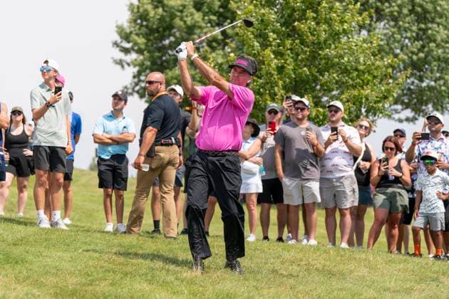BOLINGBROOK, IL - AUGUST 10: Bubba Watson hits the ball from the rough during the final round of LIV Golf Chicago on Sunday, August 10, 2025 at Bolingbrook Golf Club in Bolingbrook, IL (Photo by Ben Hsu Icon Sportswire) GOLF: AUG 10 LIV Golf Chicago EDITORIAL USE ONLY Icon224250810045