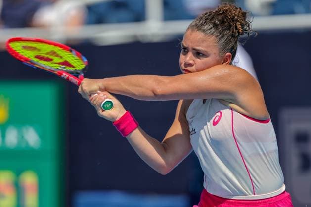 August 10, 2025, Mason, Ohio, U.S: Jasmine Paolini (ITA) in action during SundayÃ¢â‚¬â ¢s second round of the Cincinnati Open at the Lindner Family Tennis Center, Mason, Oh. Mason U.S - ZUMAs304 20250810_zaf_s304_162 Copyright: xScottxStuartx