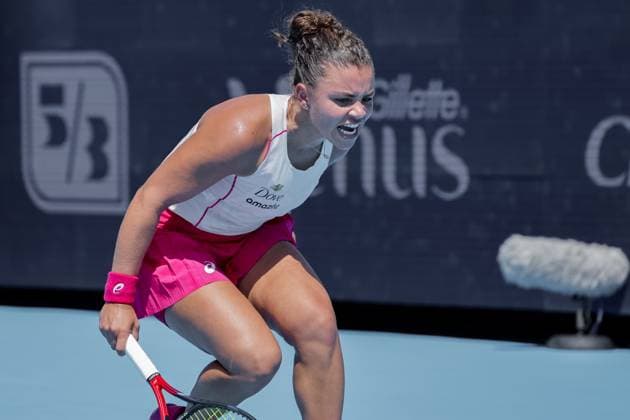 August 10, 2025, Mason, Ohio, U.S: Jasmine Paolini (ITA) reacts to a shot during during SundayÃ¢â‚¬â ¢s second round of the Cincinnati Open at the Lindner Family Tennis Center, Mason, Oh. Mason U.S - ZUMAs304 20250810_zaf_s304_116 Copyright: xScottxStuartx