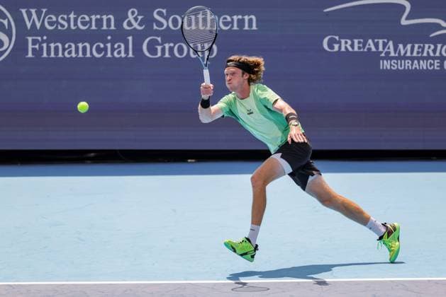 August 10, 2025, Mason, Ohio, U.S: Andrey Rublev (RUS) hits a forehand shot during SundayÃ¢â‚¬â ¢s second round of the Cincinnati Open at the Lindner Family Tennis Center, Mason, Oh. Mason U.S - ZUMAs304 20250810_zaf_s304_207 Copyright: xScottxStuartx