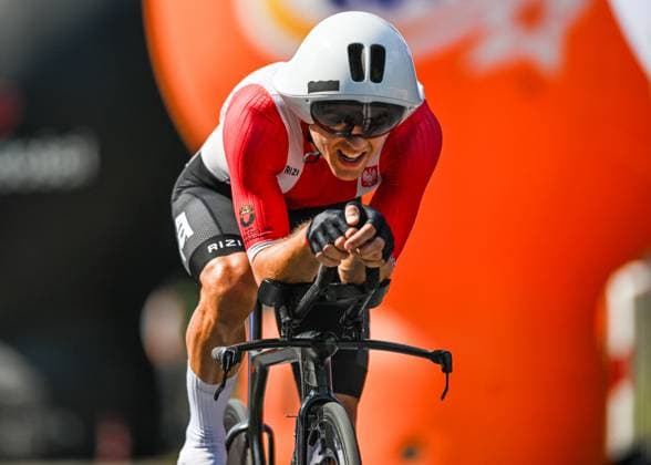 82nd Tour De Pologne 2025 - Stage 7 WIELICZKA, POLAND AUGUST 10: Tomasz Budzinski of Poland, riding for Polish national team, Nationalteam races through the final kilometer of Stage 7, a 12.5 km individual time trial from Wieliczka to Wieliczka, during the 82nd Tour de Pologne, in Wieliczka, Lesser Poland Voivodeship, Poland, on August 10, 2025. Wieliczka Poland Copyright: xArturxWidakx originalFilename:widak-82ndtour250810_npgWZ.jpg