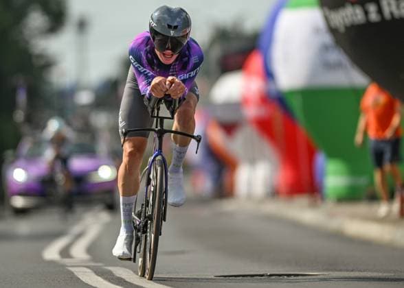82nd Tour De Pologne 2025 - Stage 7 WIELICZKA, POLAND AUGUST 10: Jasha Sütterlin of Germany, riding for Team Jayco AlUla Team, races through the final kilometer of Stage 7, a 12.5 km individual time trial from Wieliczka to Wieliczka, during the 82nd Tour de Pologne, in Wieliczka, Lesser Poland Voivodeship, Poland, on August 10, 2025. Wieliczka Poland Copyright: xArturxWidakx originalFilename:widak-82ndtour250810_np60A.jpg