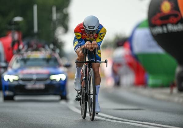 82nd Tour De Pologne 2025 - Stage 7 WIELICZKA, POLAND AUGUST 10: Andrea Bagioli of Italy, riding for Lidl - Trek Team, races through the final kilometer of Stage 7, a 12.5 km individual time trial from Wieliczka to Wieliczka, during the 82nd Tour de Pologne, in Wieliczka, Lesser Poland Voivodeship, Poland, on August 10, 2025. Wieliczka Poland Copyright: xArturxWidakx originalFilename:widak-82ndtour250810_nps2k.jpg