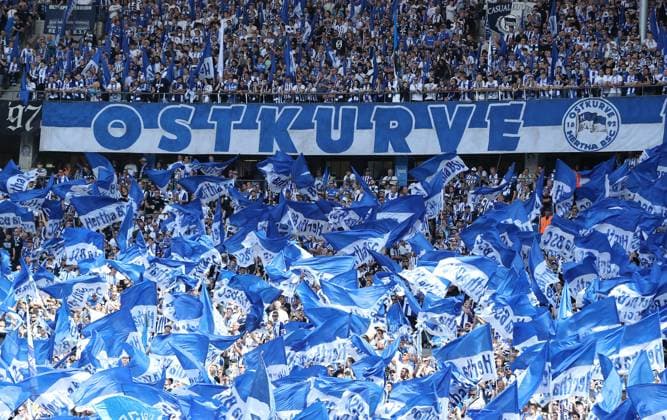 Hertha fans in the Ostkuve, flags Sport Soccer Football DFL 2 Bundesliga Men 2 Matchday Season 2025 2026 10 08 2025 Hertha BSC Berlin vs Karlsruher SC KSC DFL regulations prohibit any use of photographs as image sequences and or quasi video