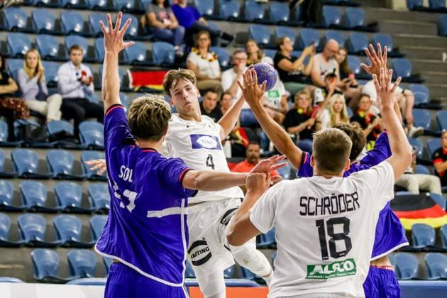 August 11, 2025, Cairo, Cairo, Egypt: HENSEN NOAH The Germany Player In Action During A 11TH IHF Men s Youth World Championship, WM, Weltmeisterschaft Egypt 2025 Between Germany And France At Cairo Stadium Hall 2 Cairo Egypt - ZUMAe138 20250811_zsp_e138_002 Copyright: xBassemxElziatyx