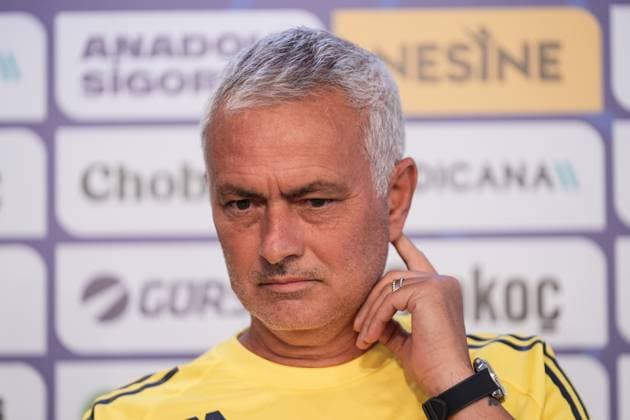 Fenerbahce head coach Jose Mourinho ISTANBUL, TURKIYE - AUGUST 11: Fenerbahce head coach Jose Mourinho holds a press conference, PK, Pressekonferenz ahead of tomorrow s UEFA Champions League third qualifying round second leg match against Feyenoord of the Netherlands at Fenerbahce Can Bartu Facilities in Istanbul, Turkiye on August 11, 2025. Hakan Akgun Anadolu Istanbul Turkey. Editorial use only. Please get in touch for any other usage.  Copyright: x2025xAnadoluxHakanxAkgunx