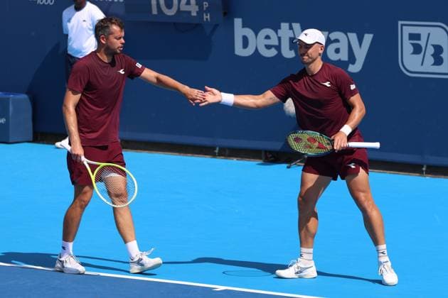 TENIS CINCINNATI OPEN 2025 11082025 N Z JAN ZIELINSKI I ADAM PAVLASEK (CZECHY) W TRAKCIE MECZU 1 16 FINALU GRY PODWOJNEJ TURNIEJU CINCINNATI OPEN MARCIN CHOLEWINSKI NEWSPIX.PL TENNIS WTA, Tennis Damen 1000 CINCINNATI OPEN 2025 11082025 JAN ZIELINSKI AND ADAM PAVLASEK (CZECH REPUBLIC) DURING THE MATCH IN THE 1 16 FINAL OF DOUBLE NEWSPIX.PL --- newspix.pl POLAND OUT! 