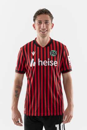Jannik Rochelt Hannover 96 , 2 BL GER, Hannover 96 Porträttermin 2025 2026 Soccer, GER Soccer 2 BL Bundesliga 2025 2026 Porträttermin Hannover96