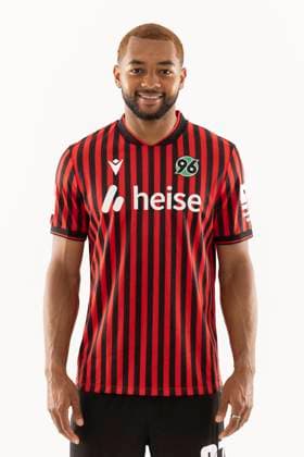 Brooklyn Kevin Ezeh Hannover 96 , 2 BL GER, Hannover 96 Porträttermin 2025 2026 Soccer, GER Soccer 2 BL Bundesliga 2025 2026 Porträttermin Hannover96