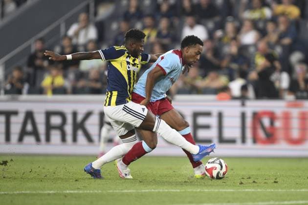 Fenerbahce v Feyenoord - UEFA Champions League ISTANBUL, TURKIYE - AUGUST 12: Fred (L) of Fenerbahce and Quinten Timber (R) of Feyenoord compete during the UEFA Champions League third qualifying round second-leg football match between Fenerbahce and Feyenoord at Chobani Stadium in Istanbul, Turkiye on August 12, 2025. Arif Hudaverdi Yaman Anadolu Istanbul Turkey. Editorial use only. Please get in touch for any other usage.  Copyright: x2025xAnadoluxArifxHudaverdixYamanx