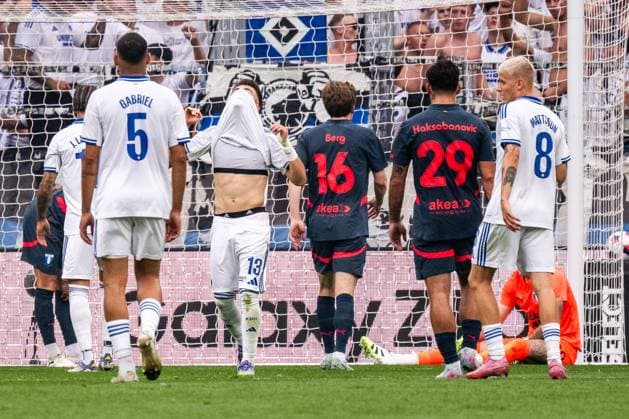 250812 Rodrigo Huescas of FC Copenhagen looks dejected after missing a chance to score during the UEFA Champions League qualifier football match between FC Copenhagen and Malmö FF on August 12, 2025 in Copenhagen Photo Christoffer Borg Mattisson BILDBYRAN COP 261 PA1061 fotboll football soccer fotball uefa champions league champions league fc copenhagen malmö ff bbeng kval fc köpenhamn depp  Copyright: CHRISTOFFERxBORGxMATTISSON BB250812CB040