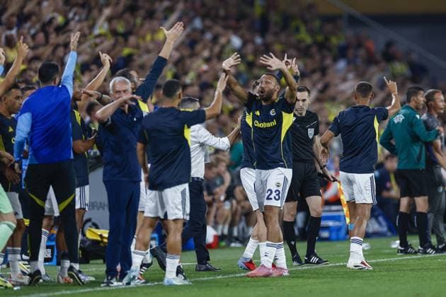 ISTANBUL , 12-08-2025 , Sukru Saracoglu stadium , season 2025 2026 , UEFA Champions League , 3th qualifying round, 2nd leg between Fenerbahce and Feyenoord , picture shows.players Febnerbahce celebrate but goal was canceled Fenerbahce - Feyenoord  x30479302x Copyright: