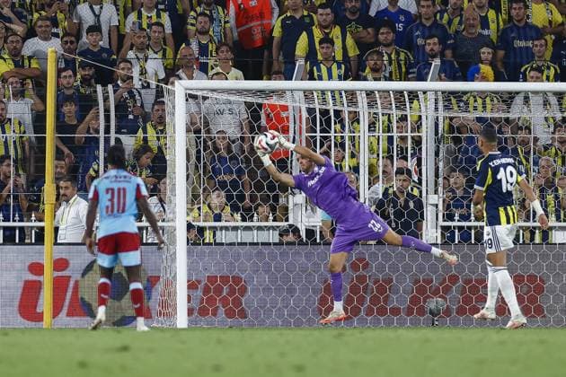 ISTANBUL , 12-08-2025 , Sukru Saracoglu stadium , season 2025 2026 , UEFA Champions League , 3th qualifying round, 2nd leg between Fenerbahce and Feyenoord , picture shows.Feyenoord goalkeeper Timon Wellenreuther Fenerbahce - Feyenoord  x30479305x Copyright: