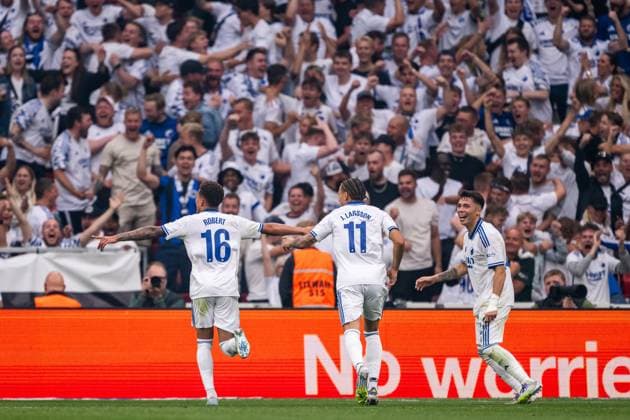 250812 Robert of FC Copenhagen celebrates after 2 0 during the UEFA Champions League qualifier football match between FC Copenhagen and Malmö FF on August 12, 2025 in Copenhagen Photo Petter Arvidson BILDBYRAN kod PA PA1061 fotboll football soccer fotball uefa champions league champions league fc copenhagen malmö ff bbeng kval fc köpenhamn  Copyright: PETTERxARVIDSON BB250812PA058