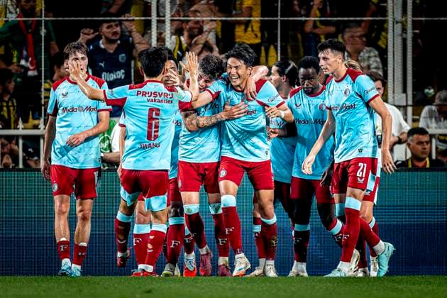 Feyenoord Rotterdam defender Tsuyoshi Watanabe scores the 0 1 and celebrating the goal during the match Fenerbahce Feyenoord at the Åžükrü SaracoÄülu Spor Kompleksi for the Champions League Third qualifying round 2nd leg season 2025 2026 in ISTANBUL, Turkey on 10 august 2025, photo by Marcel van Dorst EYE4images DeFodi Images