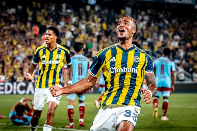 Fenerbahce SK midfielder Archie Brown scores the 1 1 and celebrating the goal during the match Fenerbahce Feyenoord at the Åžükrü SaracoÄülu Spor Kompleksi for the Champions League Third qualifying round 2nd leg season 2025 2026 in ISTANBUL, Turkey on 10 august 2025, photo by Marcel van Dorst EYE4images DeFodi Images