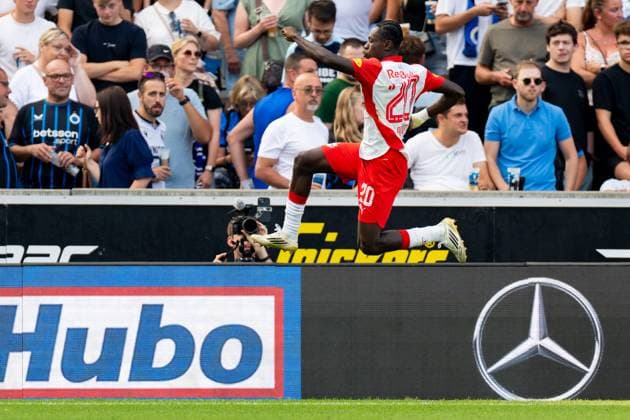 2025-08-12 Club Brugge v RB Salzburg - UEFA Champions League Third Qualifying Round Second Leg BRUGGE, BELGIUM - AUGUST 12: Edmund Baidoo of RB Salzburg celebrates after scoring the team s second goal during the UEFA Champions League Third Qualifying Round Second Leg match between Club Brugge and RB Salzburg at Jan Breydel Stadium on August 12, 2025 in Brugge, Belgium. Brugge Jan Breydel Stadium Belgium Content not available for redistribution in The Netherlands directly or indirectly through any third parties. Copyright: xJorisxVerwijstx