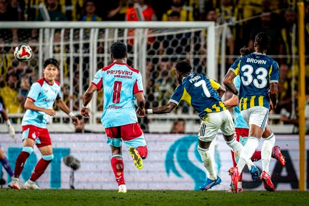 Fenerbahce SK midfielder Fred scores the 3 1 during the match Fenerbahce Feyenoord at the Åžükrü SaracoÄülu Spor Kompleksi for the Champions League Third qualifying round 2nd leg season 2025 2026 in ISTANBUL, Turkey on 10 august 2025, photo by Marcel van Dorst EYE4images DeFodi Images