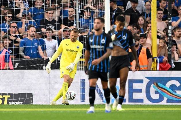 Club Brugge v Salzburg - UEFA Champions League BRUGGE, BELGIUM - AUGUST 12 : Mignolet Simon goalkeeper of Club Brugge dejected after an opponent s goal (2-0) during the UEFA Champions League 2025 26 third qualifying round second leg between Club Brugge and Salzburg on August 12, 2025 in Brugge, Belgium, 12 08 2025 Brugge Belgium  Copyright: xJanxDexMeuleneirx