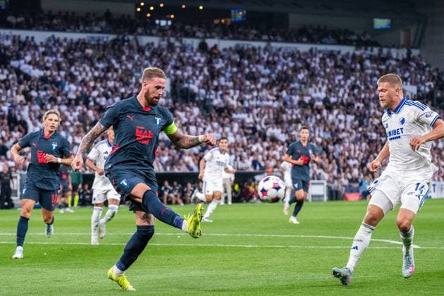 250812 Pontus Jansson of Malmö FF during the UEFA Champions League qualifier football match between FC Copenhagen and Malmö FF on August 12, 2025 in Copenhagen Photo Christoffer Borg Mattisson BILDBYRAN COP 261 PA1061 fotboll football soccer fotball uefa champions league champions league fc copenhagen malmö ff bbeng kval fc köpenhamn  Copyright: CHRISTOFFERxBORGxMATTISSON BB250812CB078