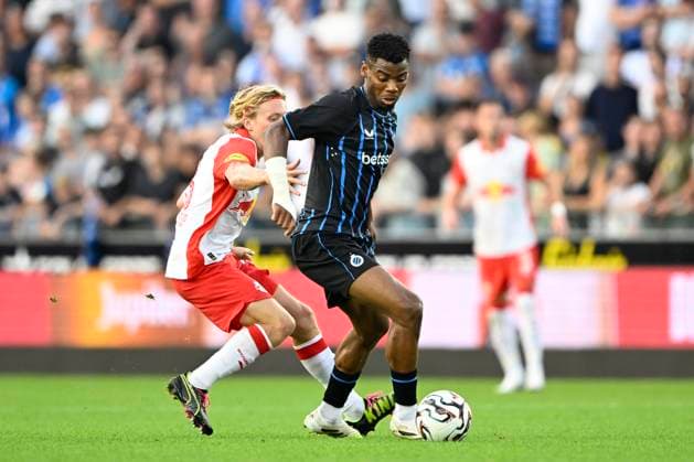 Club Brugge v Salzburg - UEFA Champions League BRUGGE, BELGIUM - AUGUST 12 : Onyedika Nwadike Raphael midfielder of Club Brugge during the UEFA Champions League 2025 26 third qualifying round second leg between Club Brugge and Salzburg on August 12, 2025 in Brugge, Belgium, 12 08 2025 Brugge Belgium  Copyright: xJanxDexMeuleneirx