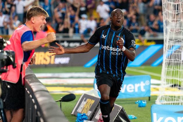 2025-08-12 Club Brugge v RB Salzburg - UEFA Champions League Third Qualifying Round Second Leg BRUGGE, BELGIUM - AUGUST 12: Carlos Forbs of Club Brugge celebrates after scoring the team s second goal during the UEFA Champions League Third Qualifying Round Second Leg match between Club Brugge and RB Salzburg at Jan Breydel Stadium on August 12, 2025 in Brugge, Belgium. Brugge Jan Breydel Stadium Belgium Content not available for redistribution in The Netherlands directly or indirectly through any third parties. Copyright: xJorisxVerwijstx
