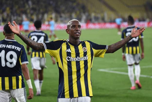 Anderson Talisca of Fenerbahce celebrates after scoring the fifth goal of his team with teammates during the UEFA Champions League Third Qualifying Round Second Leg match between Fenerbahce and Feyenoord at Chobani Stadium in Istanbul , Turkey on August 12, 2025. ( Photo by Seskimphoto ) Istanbul Turkey Istanbul Turkey Copyright: xSeskimphotox FBahce-Feyenoord-120825 (91)