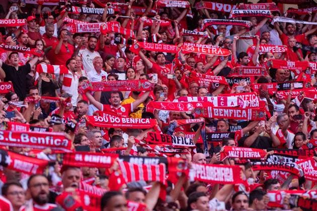 August 12, 2025, Sao Torcato, Guimaraes, Portugal: SL Benfica supporters seen during the UEFA Champions League 3rd round second leg football match between SL Benfica and OGC Nice at Estadio do Lisboa e Benfica on August 12, 2025 in Lisboa, Portugal. Sao Torcato Portugal - ZUMAl192 20250812_zsp_l192_024 Copyright: xMiguelxLemosx