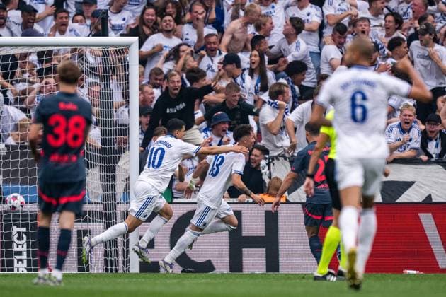 250812 Mohamed Elyounoussi and Rodrigo Huescas of FC Copenhagen celebrate after 1 0 during the UEFA Champions League qualifier football match between FC Copenhagen and Malmö FF on August 12, 2025 in Copenhagen Photo Petter Arvidson BILDBYRAN kod PA PA1061 fotboll football soccer fotball uefa champions league champions league fc copenhagen malmö ff bbeng kval fc köpenhamn jubel  Copyright: PETTERxARVIDSON BB250812PA153