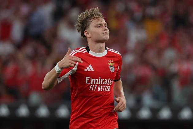 Portugal, Lisbon 2025 08 12 xJFx Second leg Third qualifying round Uefa Champions League 2025 26 , S L Benfica OGC Nice v l , Andreas Schjelderup S L Benfica Torjubelel, Goal celebration, celebrate the goal zum 2 0 Copyright: JoaquimxFerreira