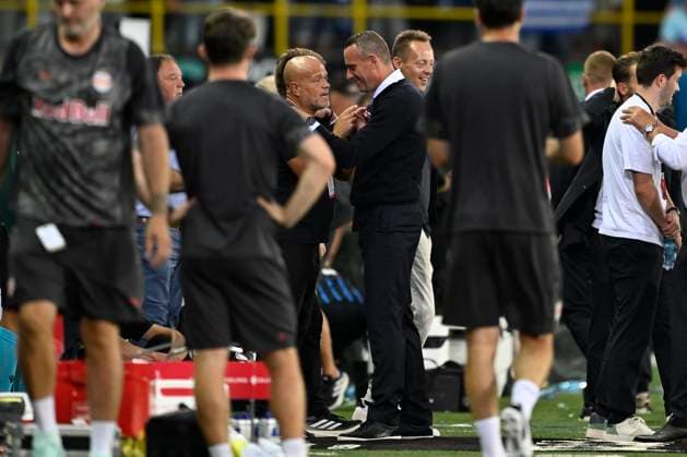 Club Brugge v Salzburg - UEFA Champions League BRUGGE, BELGIUM - AUGUST 12 : Verhaeghe Bart president of Club Brugge and Hayen Nicky head coach of Club Brugge during the UEFA Champions League 2025 26 third qualifying round second leg between Club Brugge and Salzburg on August 12, 2025 in Brugge, Belgium, 12 08 2025 Brugge Belgium  Copyright: xJanxDexMeuleneirx