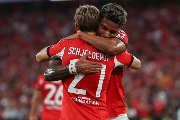 Portugal, Lisbon 2025 08 12 xJFx Second leg Third qualifying round Uefa Champions League 2025 26 , S L Benfica OGC Nice v l , Andreas Schjelderup S L Benfica , Richard Rios S L Benfica Goal celebration, celebrate the goal zum 2 0 Copyright: JoaquimxFerreira