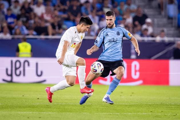SLOVAN BRATISLAVA - KAIRAT ALMATY Kenan Bajric of Slovan and Dastan Satpayev of Kairat during third qualifying round of UEFA Champions League football match between SK Slovan Bratislava and Kairat Almaty. Bratislava, Slovakia, August 12, 2025. Copyright: xx 080A4852