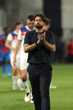 Rangers head coach Russell Martin applauds the fans after the UEFA Champions League Third Round qualifying second leg at the Doosan Arena, Plzen. Viktoria Plzen v Rangers, UEFA Champions League, 3rd Qualifying Round, Second Leg, Football, Doosan Arena, Plzen, Czech Republic, UK - 12 Aug 2025Plzen Doosan Arena Czech Republic EDITORIAL USE ONLY No use with unauthorised audio, video, data, fixture lists, club league logos or live services. Online in-match use limited to 120 images, no video emulation. No use in betting, games or single club league player publications. Copyright: xRangersxFC Shutterstockx 15438242gy