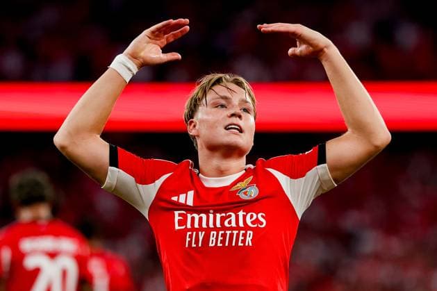 Portugal, Lisbon 2025 08 12 xJFx Second leg Third qualifying round Uefa Champions League 2025 26 , S L Benfica OGC Nice v l , Andreas Schjelderup S L Benfica Torjubelel, Goal celebration, celebrate the goal zum 2 0 Copyright: JoaquimxFerreira