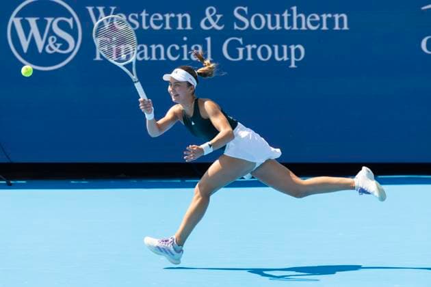 August 12, 2025, Mason, Ohio, USA: Mason, Ohio; Cincinnati Open Tennis Tournament - 2025 08 12 - Iva Jovic plays a ball against opponent Barbora Krejcikova. - ZUMAPress Mason USA - ZUMAn24_ 20250812_zaf_n24_089 Copyright: xWallyxNellx