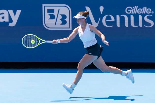 August 12, 2025, Mason, Ohio, USA: Mason, Ohio; Cincinnati Open Tennis Tournament - 2025 08 12 - Barbora Krejcikova plays a ball against opponent Iva Jovic. - ZUMAPress Mason USA - ZUMAn24_ 20250812_zaf_n24_095 Copyright: xWallyxNellx