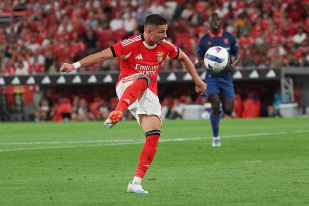 Portugal, Lisbon 2025 08 12 xJFx second leg third qualifying round Uefa Champions League 2025 26 , S L Benfica OGC Nice v l , Ivanovic S L Benfica in action, in action, Copyright: JoaquimxFerreira