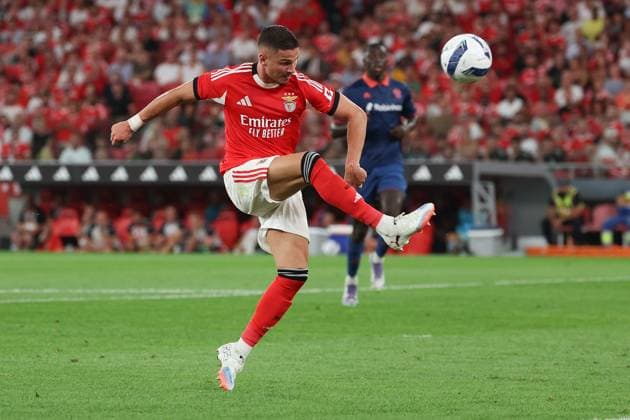 Portugal, Lisbon 2025 08 12 xJFx second leg third qualifying round Uefa Champions League 2025 26 , S L Benfica OGC Nice v l , Ivanovic S L Benfica in action, in action, Copyright: JoaquimxFerreira