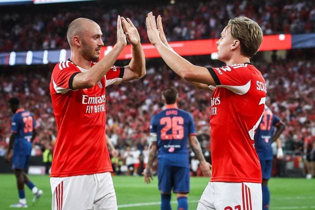 August 12, 2025, Lisbon, Portugal, Portugal: Andreas SCHJELDERUP of Benfica celebrate his goal with Frederik AURSNES of Benfica during the UEFA Champions League, Third qualifying round, 2nd leg match between SL Benfica and OGC Nice at Estadio da Luz on August 12, 2025 in Lisbon, Portugal. Lisbon Portugal - ZUMAm308 20250812_zsp_m308_009 Copyright: xMatthieuxMirvillex