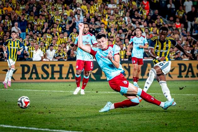 Feyenoord Rotterdam defender Anel Ahmedhodzic, Fenerbahce SK forwarder Jhon Duran during the match Fenerbahce Feyenoord at the Åžükrü SaracoÄülu Spor Kompleksi for the Champions League Third qualifying round 2nd leg season 2025 2026 in ISTANBUL, Turkey on 10 august 2025, photo by Marcel van Dorst EYE4images DeFodi Images