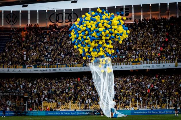 Balloons during the match Fenerbahce Feyenoord at the Åžükrü SaracoÄülu Spor Kompleksi for the Champions League Third qualifying round 2nd leg season 2025 2026 in ISTANBUL, Turkey on 10 august 2025, photo by Marcel van Dorst EYE4images DeFodi Images
