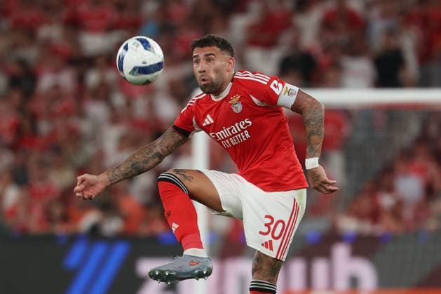 Portugal, Lisbon 2025 08 12 xJFx second leg third qualifying round Uefa Champions League 2025 26 , S L Benfica OGC Nice v l , Nicolas Otamendi S L Benfica in action, in action, Copyright: JoaquimxFerreira