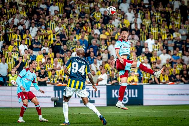 Feyenoord Rotterdam defender Tsuyoshi Watanabe during the match Fenerbahce Feyenoord at the Åžükrü SaracoÄülu Spor Kompleksi for the Champions League Third qualifying round 2nd leg season 2025 2026 in ISTANBUL, Turkey on 10 august 2025, photo by Marcel van Dorst EYE4images DeFodi Images
