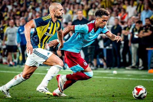 Fenerbahce SK midfielder Sofyan Amrabat, Feyenoord Rotterdam forwarder Goncalo Borges during the match Fenerbahce Feyenoord at the Åžükrü SaracoÄülu Spor Kompleksi for the Champions League Third qualifying round 2nd leg season 2025 2026 in ISTANBUL, Turkey on 10 august 2025, photo by Marcel van Dorst EYE4images DeFodi Images