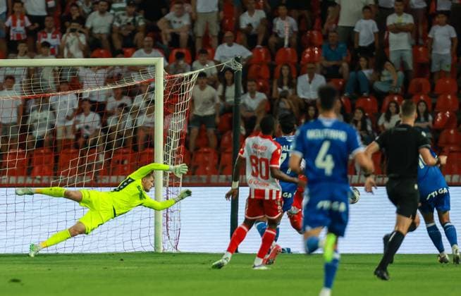 2025.08.12 Belgrad Pilka nozna Eliminacje Ligi Mistrzow UEFA Liga Mistrzow 2025 2026 Crvena zvezda - Lech Poznan N z Bartosz Mrozek Foto Henryk Lipinski PressFocus 2025.08.12 Belgrad Football UEFA Champions League 2025 20246 Fourth Qualifying Round Rakow Czestochowa - FC Kobenhavn Bartosz Mrozek Credit: Henryk Lipinski PressFocus NEWSPIX.PL --- newspix.pl 