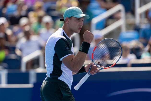 August 12, 2025, Mason, Ohio, USA: Mason, Ohio; Cincinnati Open Tennis Tournament - 2025 08 12 - Hamad Medjevic plays a ball against opponent Carlos Alcaraz. - ZUMAPress Mason USA - ZUMAn24_ 20250812_zaf_n24_120 Copyright: xWallyxNellx