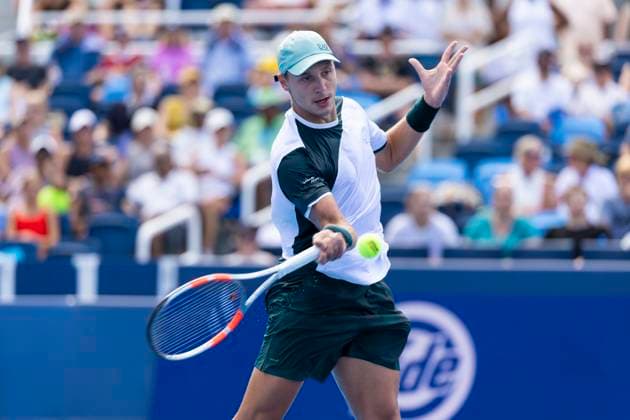 August 12, 2025, Mason, Ohio, USA: Mason, Ohio; Cincinnati Open Tennis Tournament - 2025 08 12 - Hamad Medjevic plays a ball against opponent Carlos Alcaraz. - ZUMAPress Mason USA - ZUMAn24_ 20250812_zaf_n24_169 Copyright: xWallyxNellx