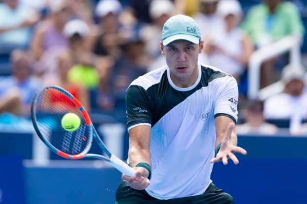 August 12, 2025, Mason, Ohio, USA: Mason, Ohio; Cincinnati Open Tennis Tournament - 2025 08 12 - Hamad Medjevic plays a ball against opponent Carlos Alcaraz. - ZUMAPress Mason USA - ZUMAn24_ 20250812_zaf_n24_179 Copyright: xWallyxNellx
